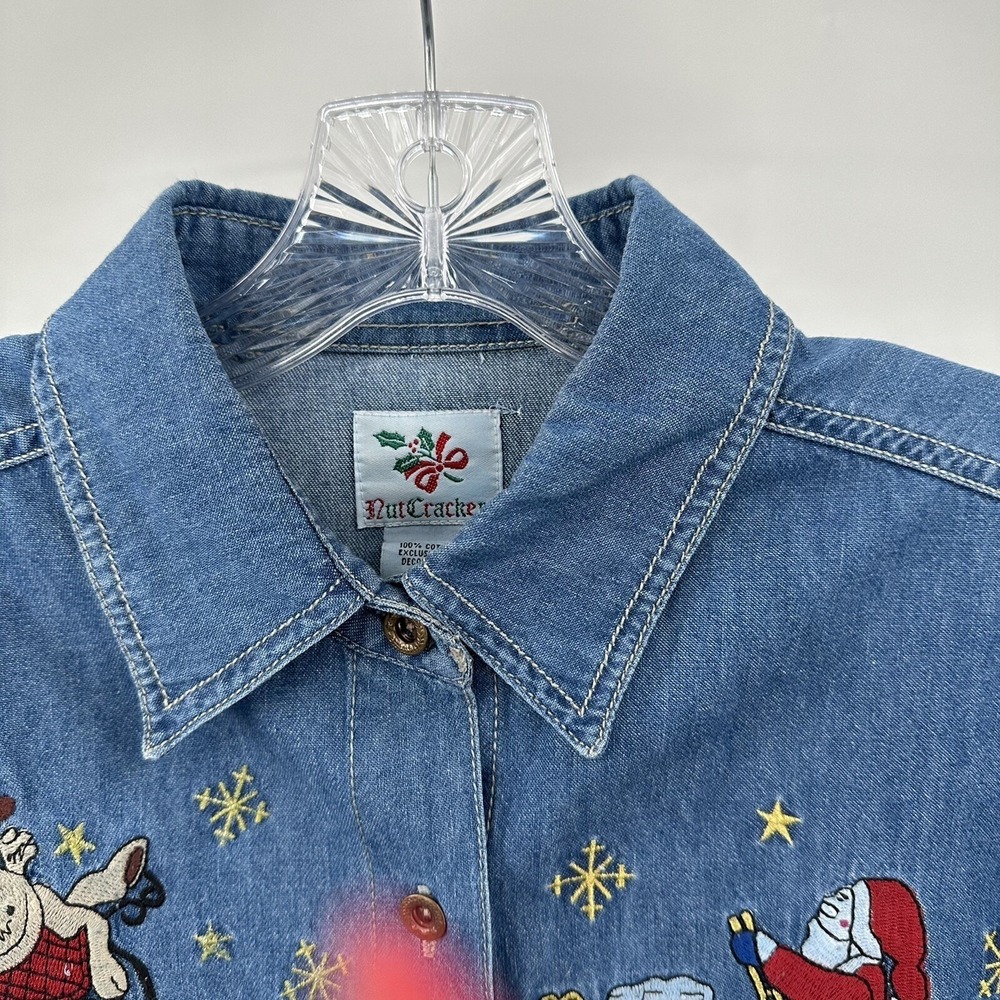 NutCracker Christmas Denim Shirt Santa Reindeer Embroidered Vintage Women Small - Picture 4 of 8